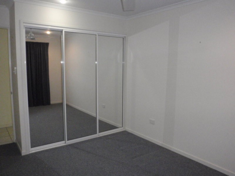 1 Hanlon Way, Rural View QLD 4740