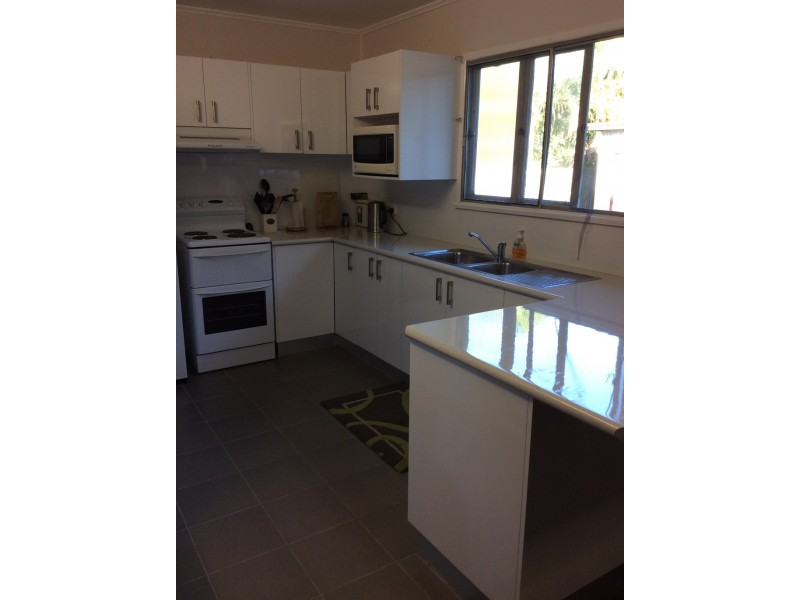 31 Finch Street, Slade Point QLD 4740