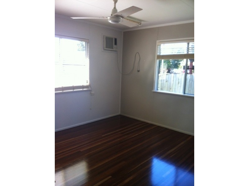 31 Finch Street, Slade Point QLD 4740