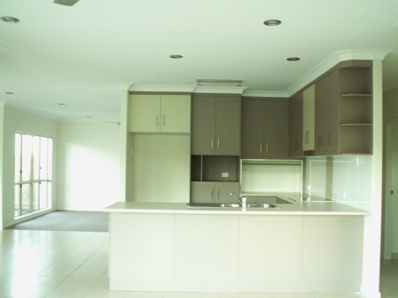 89 Village Circuit, Eimeo QLD 4740