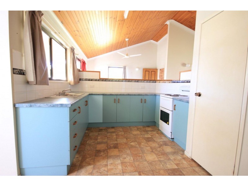 3 Christopher Court, Eimeo QLD 4740