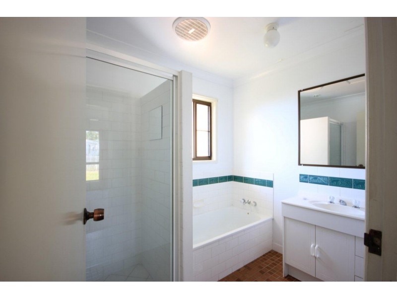 3 Christopher Court, Eimeo QLD 4740