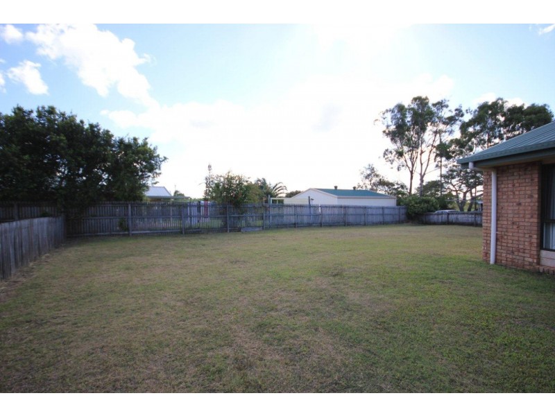 3 Christopher Court, Eimeo QLD 4740