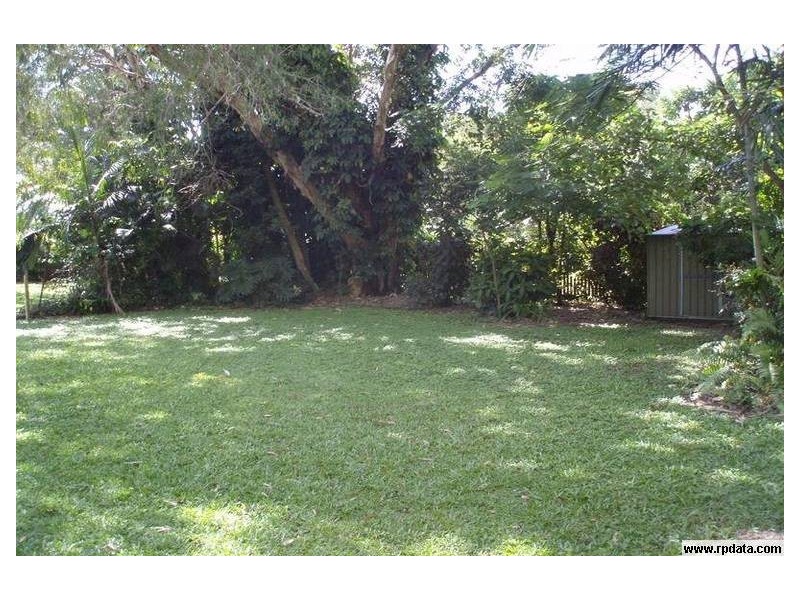 2/6 Skylark Street, Slade Point QLD 4740