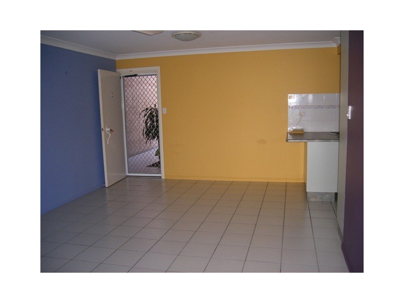 1/11 Bridge Road (Pelikan Block), Mackay QLD 4740