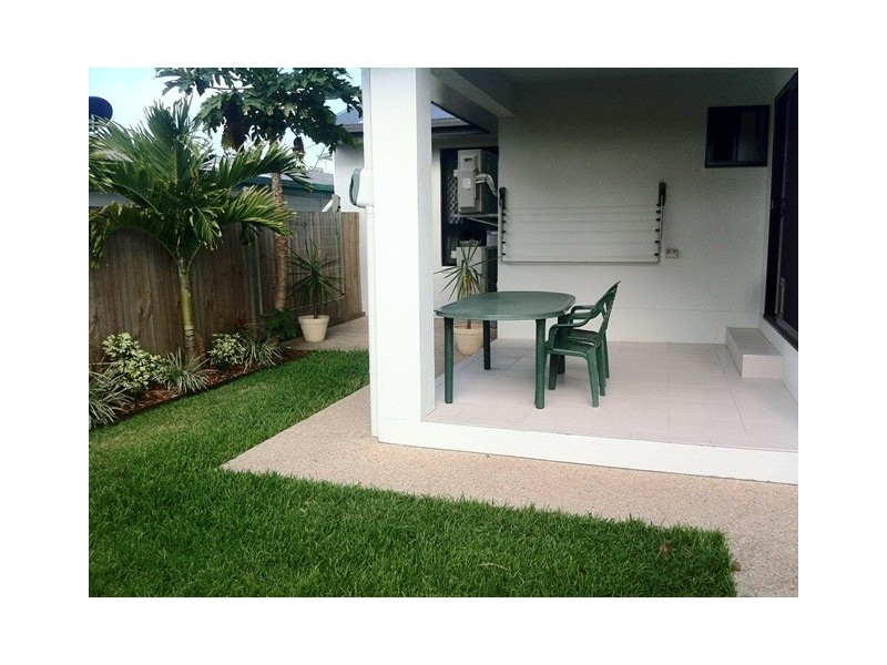 1 22 Canberra Street, North Mackay QLD 4740