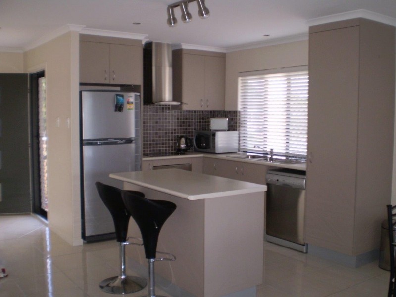 1 22 Canberra Street, North Mackay QLD 4740