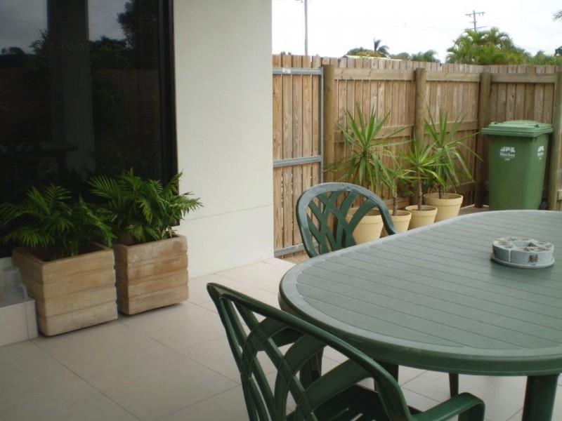 1 22 Canberra Street, North Mackay QLD 4740