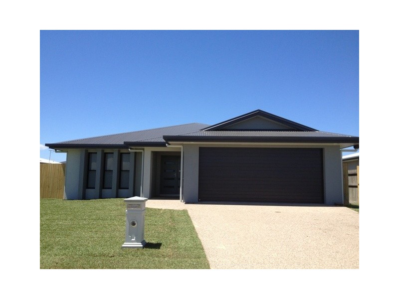 11 Ashton Place, Ooralea QLD 4740