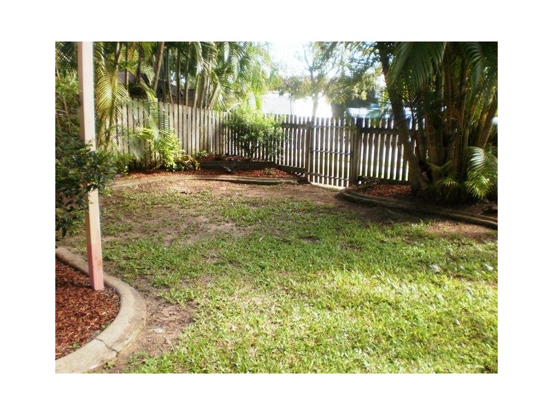 2/454 Bridge Road, West Mackay QLD 4740