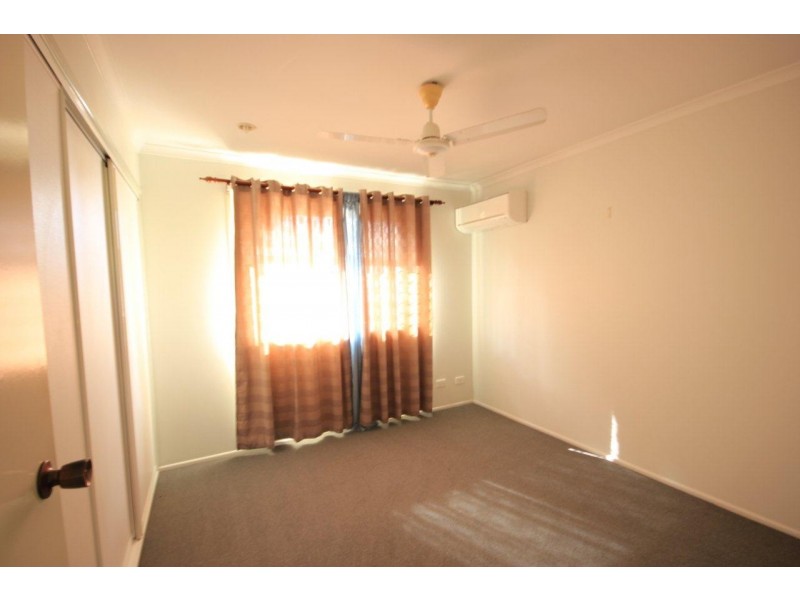 2/454 Bridge Road, West Mackay QLD 4740