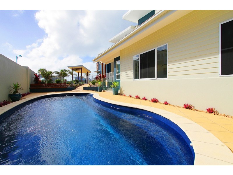6 19 Marina Beach Parade, Mackay Harbour QLD 4740