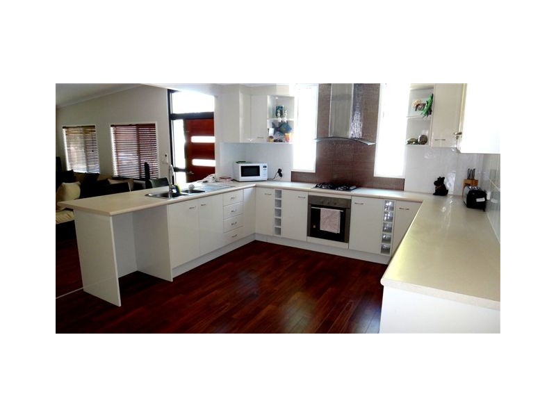 5 Turner Avenue, Bucasia QLD 4750