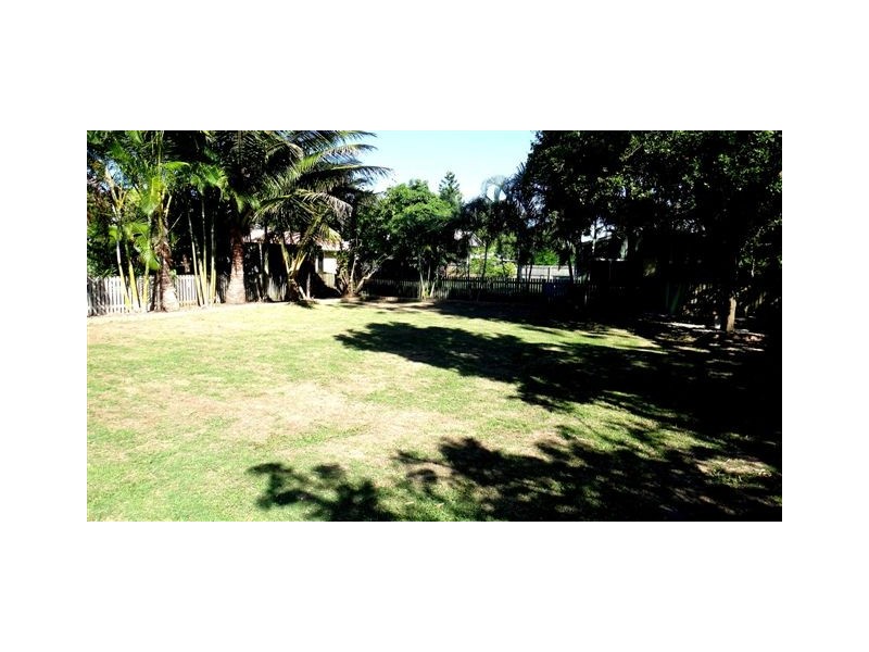 5 Turner Avenue, Bucasia QLD 4750