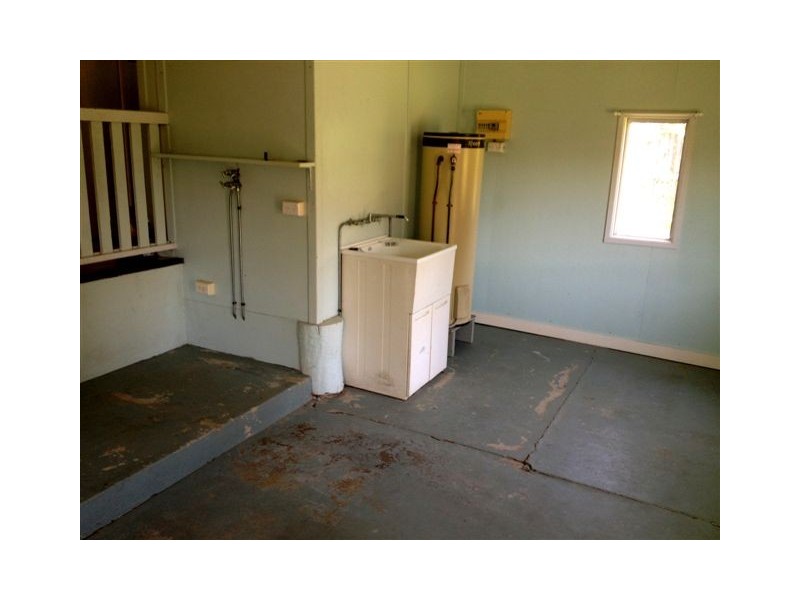 6 Hunter Street, West Mackay QLD 4740