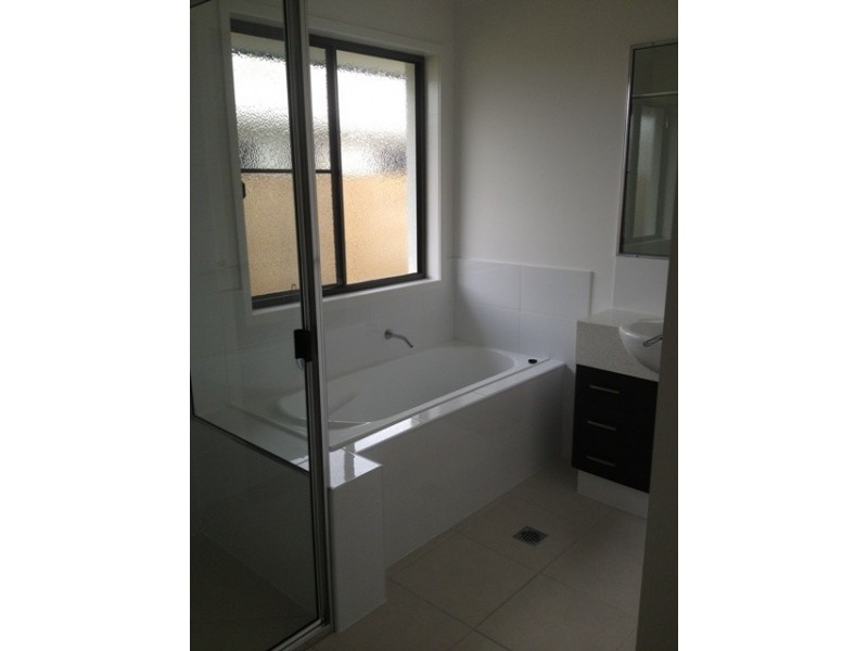28 Scarborough Circuit, Blacks Beach QLD 4740