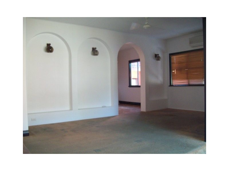 32 Hoey Street, East Mackay QLD 4740