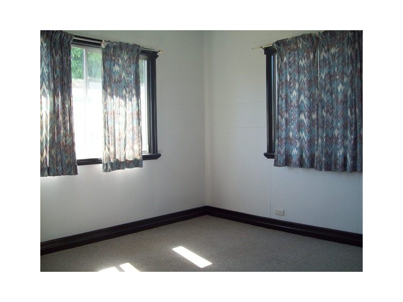 32 Hoey Street, East Mackay QLD 4740