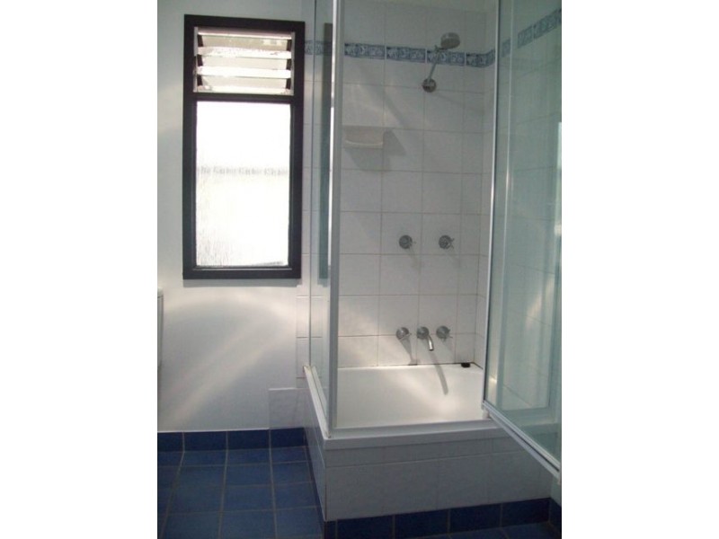 32 Hoey Street, East Mackay QLD 4740