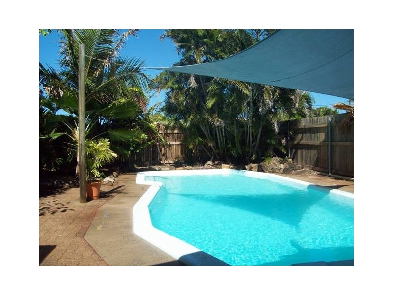 32 Hoey Street, East Mackay QLD 4740