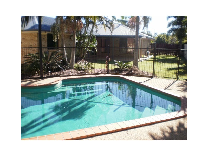 39 Michelle Crescent, Bucasia QLD 4750