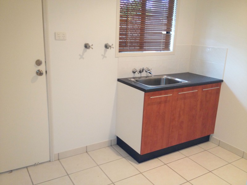 4 Kensington Court, Glenella QLD 4740