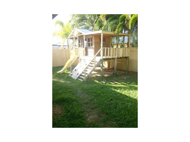 4 Kensington Court, Glenella QLD 4740