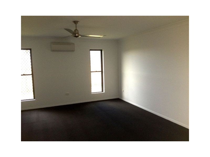 14 Makybe Diva Drive, Ooralea QLD 4740