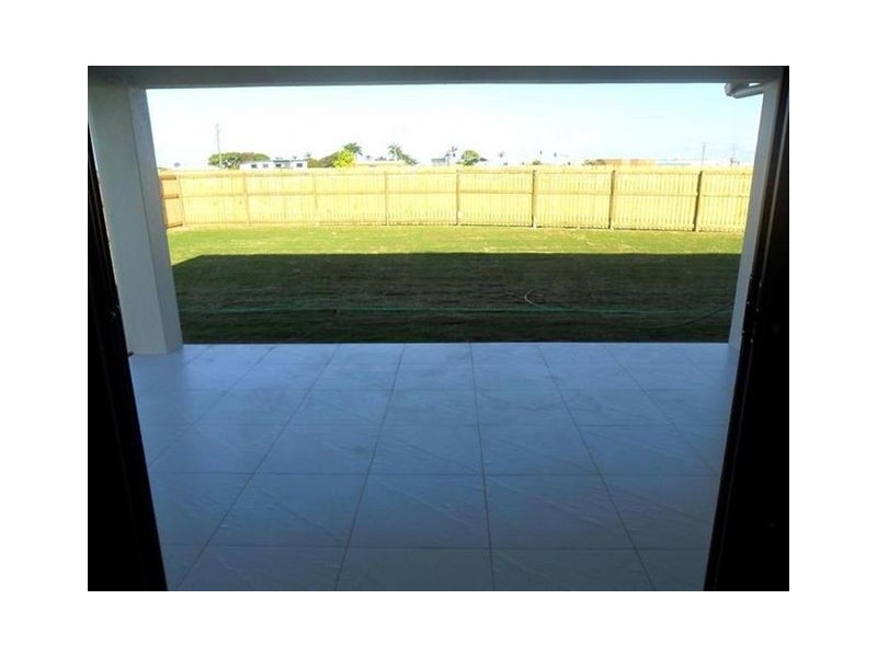 14 Makybe Diva Drive, Ooralea QLD 4740