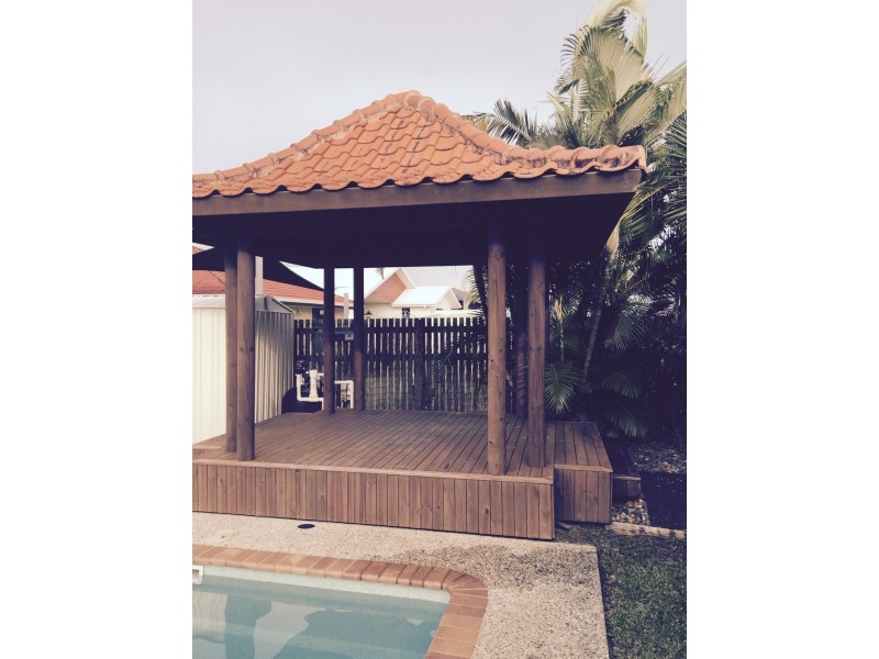 2 Centennial Dve, Glenella QLD 4740