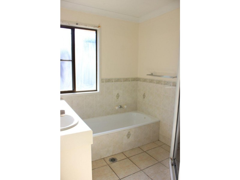 2 Stefan Court, Andergrove QLD 4740