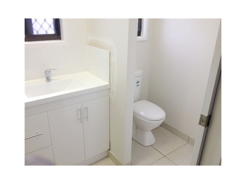 75A Pioneer Street, Glenella QLD 4740