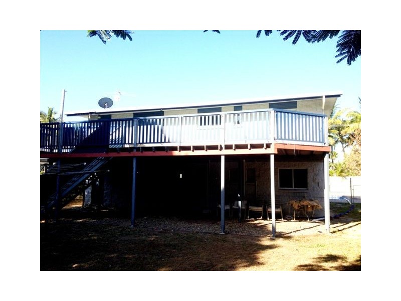 18 Pacific Drive, Blacks Beach QLD 4740