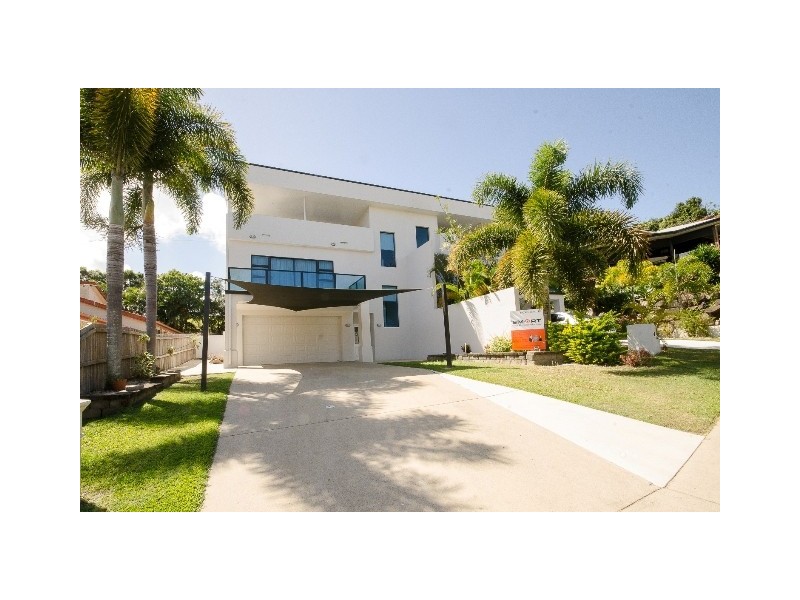 9 Clearvista Crescent, Mount Pleasant QLD 4740