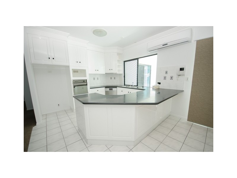 9 Clearvista Crescent, Mount Pleasant QLD 4740