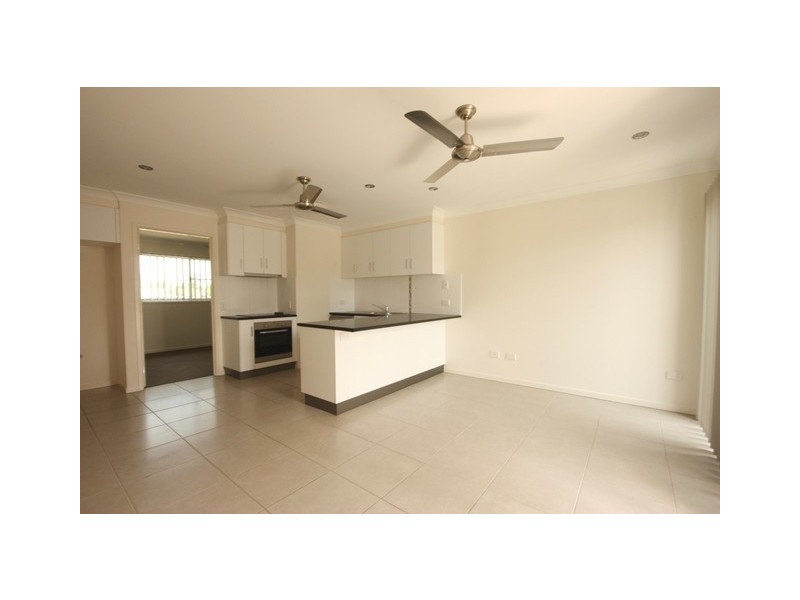 8/61-63 Lambert Drive, Moranbah QLD 4744