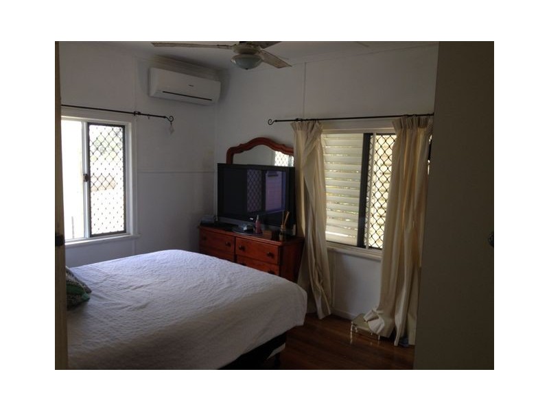 6 Henderson Street, East Mackay QLD 4740