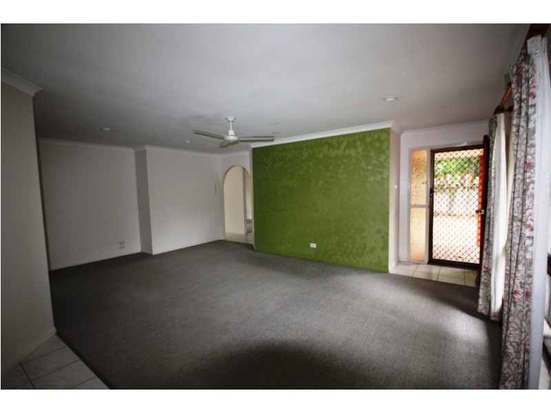 4 Dapplewood Close, Andergrove QLD 4740