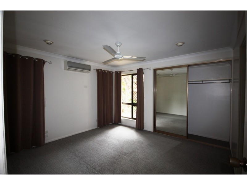 4 Dapplewood Close, Andergrove QLD 4740