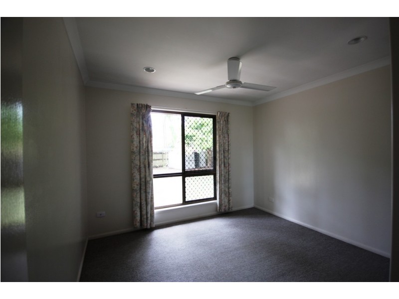 4 Dapplewood Close, Andergrove QLD 4740
