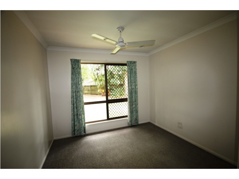 4 Dapplewood Close, Andergrove QLD 4740