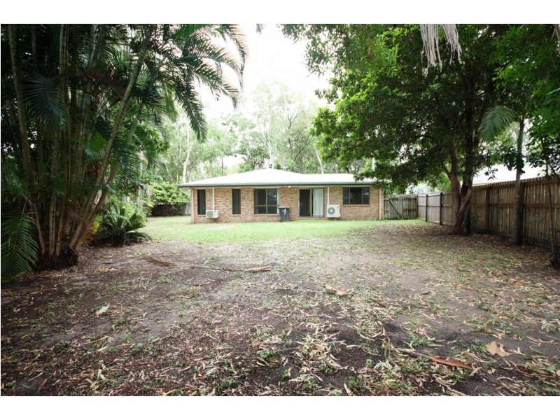 4 Dapplewood Close, Andergrove QLD 4740