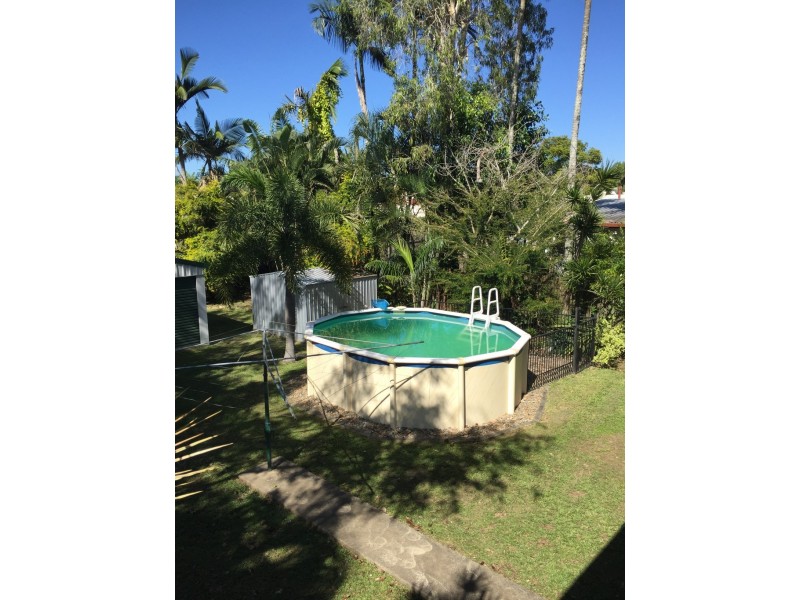 9 Peak Downs Hwy, Walkerston QLD 4751