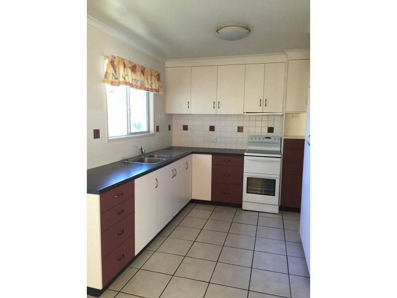 9 Peak Downs Hwy, Walkerston QLD 4751