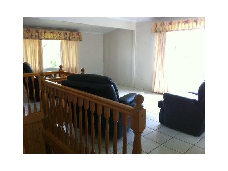 9 Peak Downs Hwy, Walkerston QLD 4751