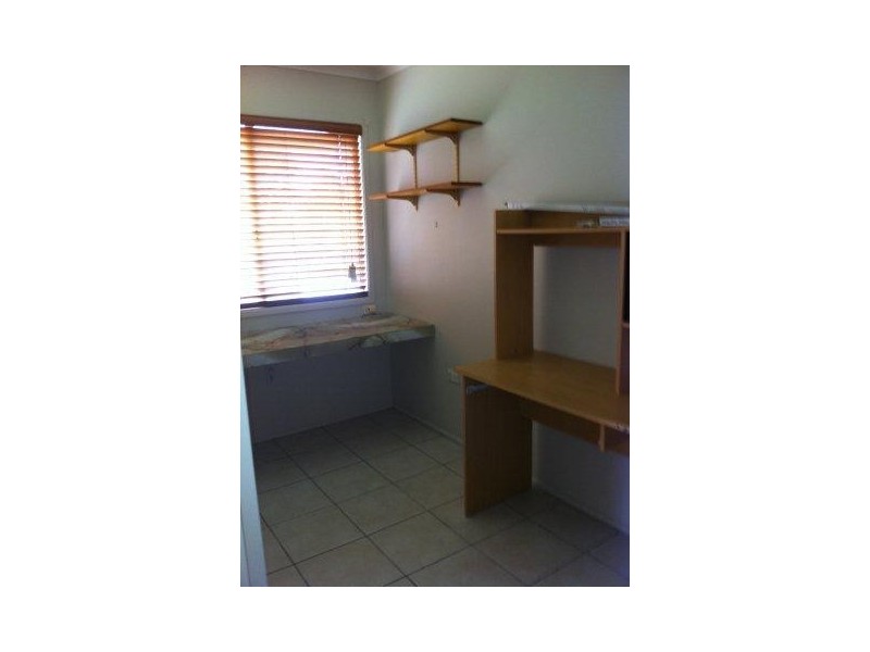 9 Peak Downs Hwy, Walkerston QLD 4751