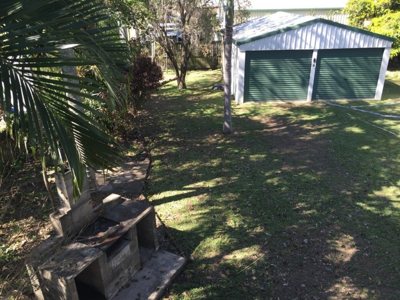 9 Peak Downs Hwy, Walkerston QLD 4751