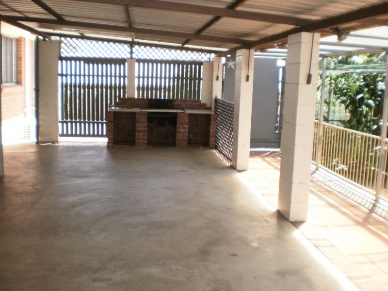 8 Phillip Street, Mount Pleasant QLD 4740