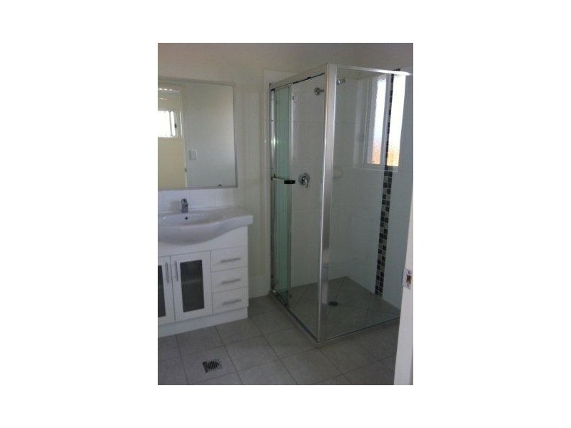 17 Patricia Ave, Mirani QLD 4754