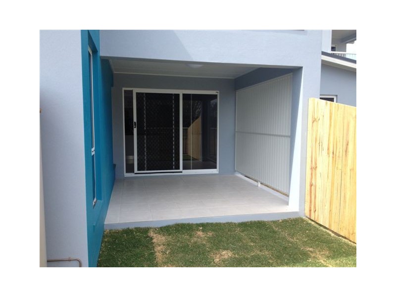 2/46 Maranark Avenue, Glenella QLD 4740